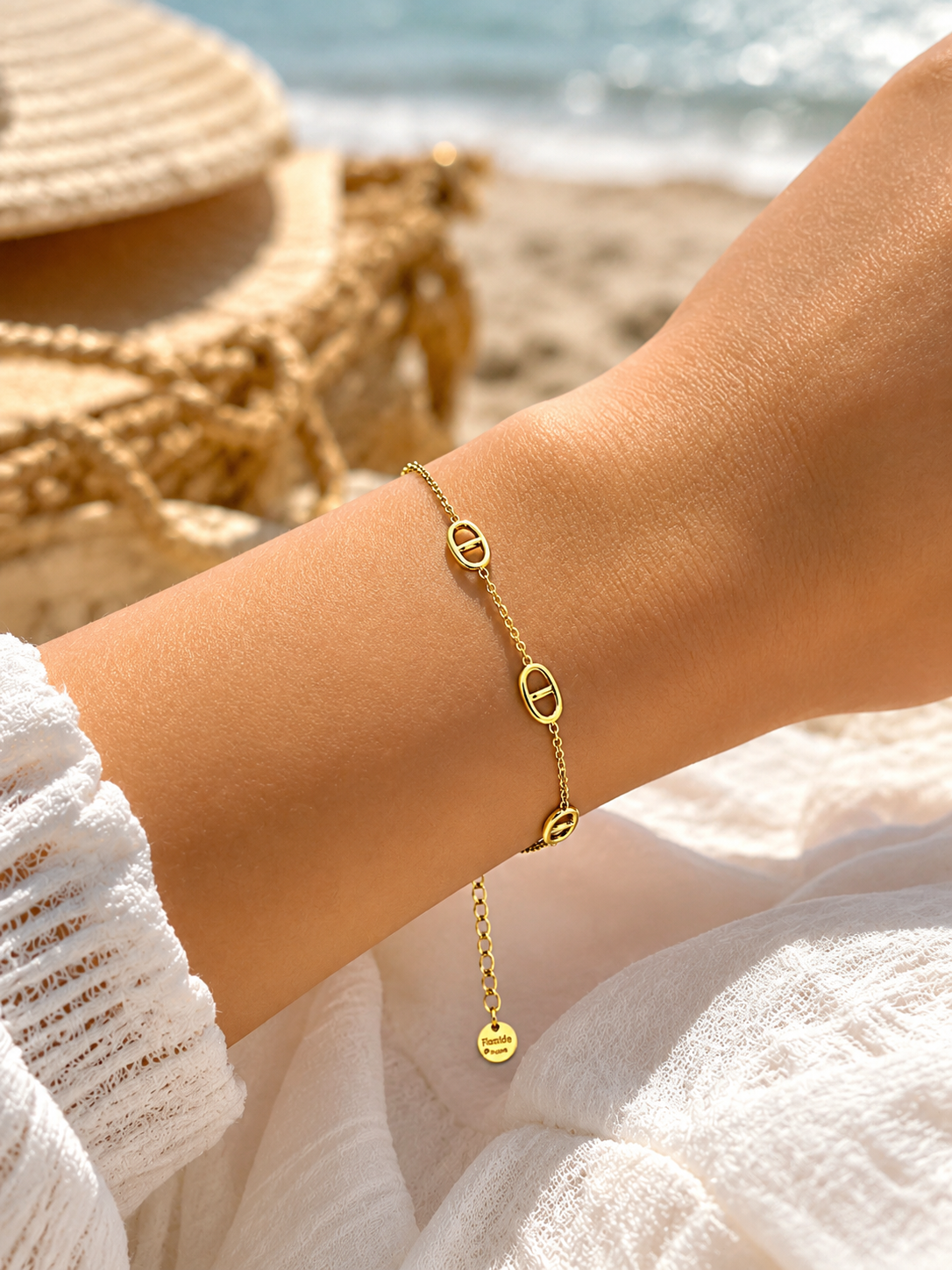 Bracelet fin chaîne d’ancre en acier inoxydable doré – bijou femme élégant et minimaliste