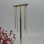 Kettenohrringe mit Kugeln – Edelstahl gold-/silberfarben.