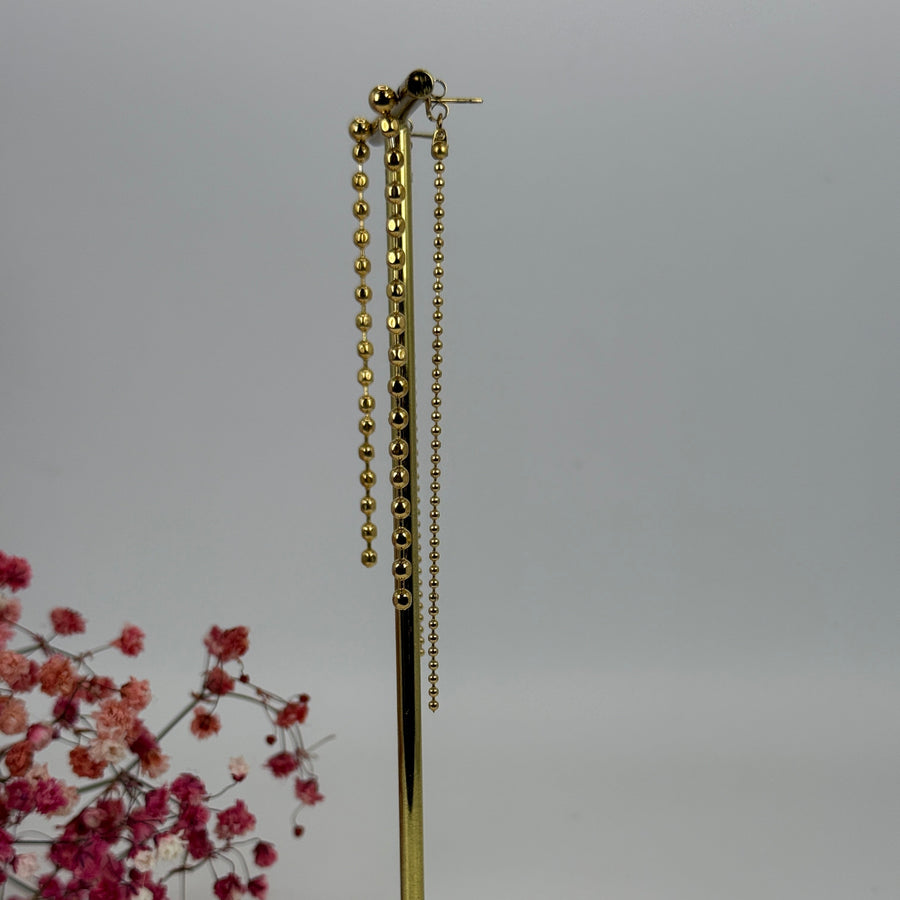 Kettenohrringe mit Kugeln – Edelstahl gold-/silberfarben.