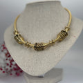 Vergoldetes, starres Collier im Tordier-Design aus Edelstahl – Moderner und skulpturaler Stil.