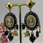 Barocke Kamée-Ohrringe aus Edelstahl – Schwarz & Gold
