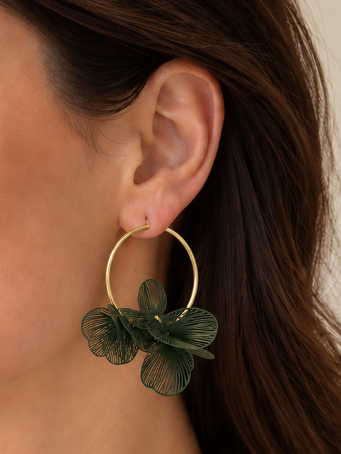 Boucles d'oreilles créoles dorées à fleurs ajourées en acier inoxydable – 5 coloris -4 cm