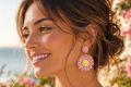 Boucles d’oreilles fleur rose et jaune diamètre 4cm – Douceur bohème et élégance estivale 🌸☀️