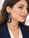 Boucles d’oreilles pendantes géométriques en résine – 4 coloris