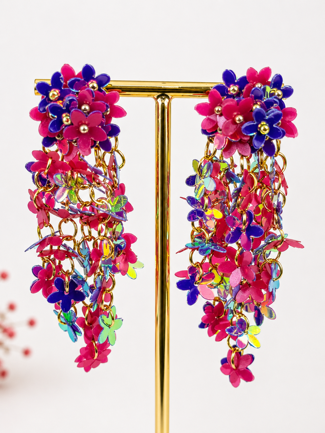 Boucles d’oreilles pendantes fleurs multicolores – Longueur 8 cm