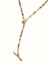 Collier-bracelet en pierres naturelles multicolores et acier inoxydable doré – 78 cm
