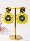Boucles d’oreilles perlées jaunes bohèmes – diamètre 4 cm