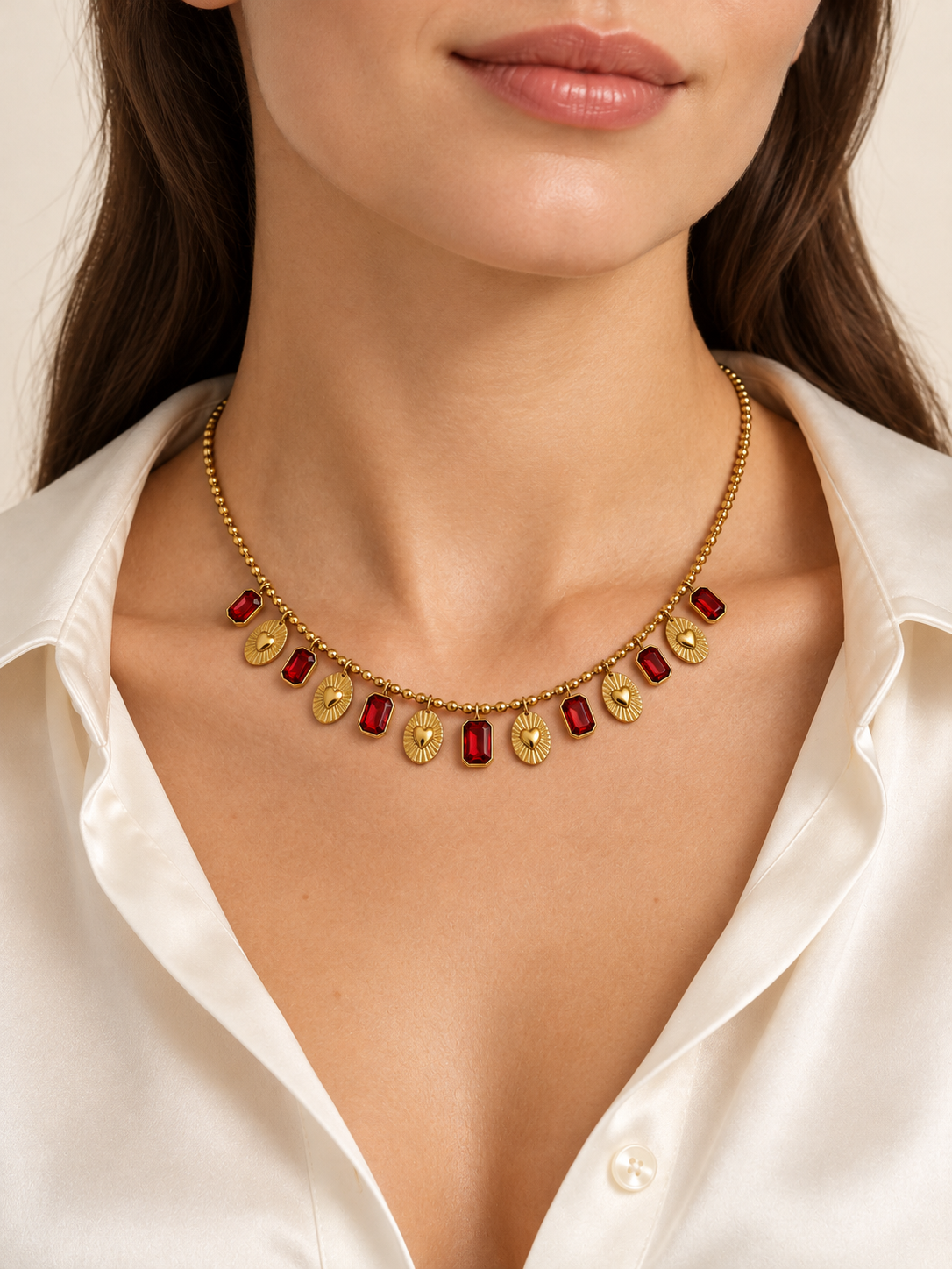 Collier doré à pampilles cœur et ornements facettés en acier inoxydable - 3 coloris