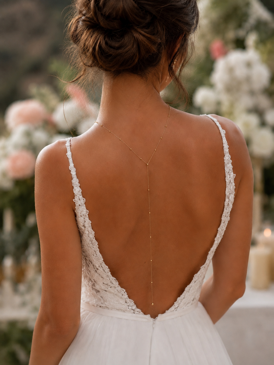 Chaîne de Dos en Acier Inoxydable Dorée et Perles Blanches – Élégance Bohème Chic