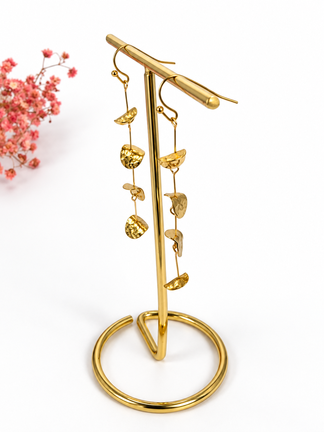 Feine Kettenohrringe mit kleiner Metallperle, lange minimalistisch – Vergoldeter Edelstahl.