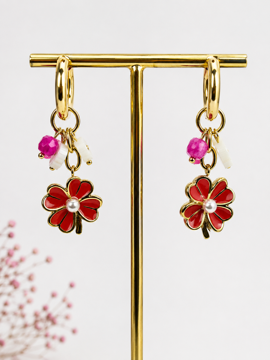 Boucles d’oreilles fleur rouge et perles – Acier inoxydable doré