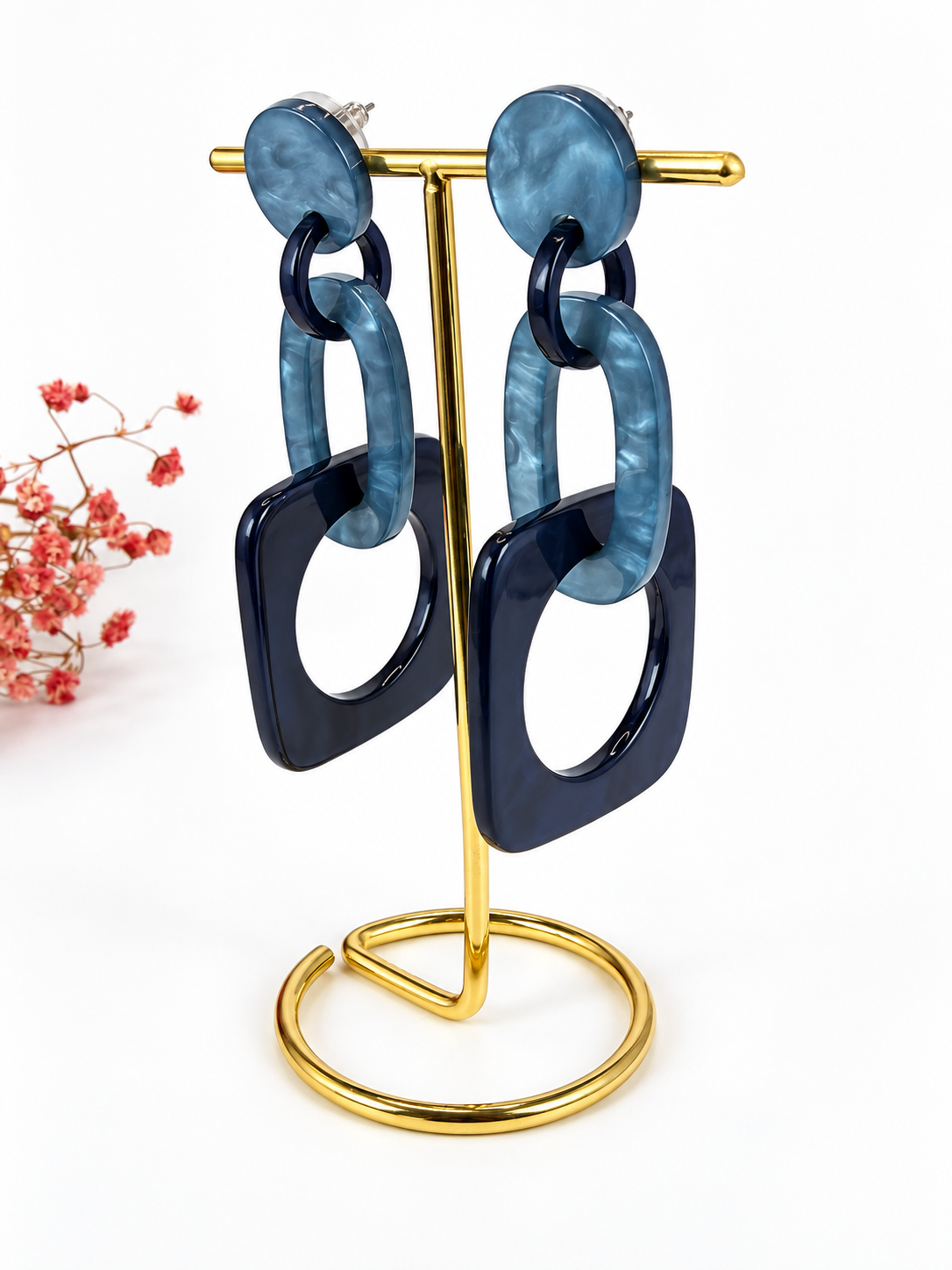 Boucles d’oreilles pendantes géométriques en résine – 4 coloris
