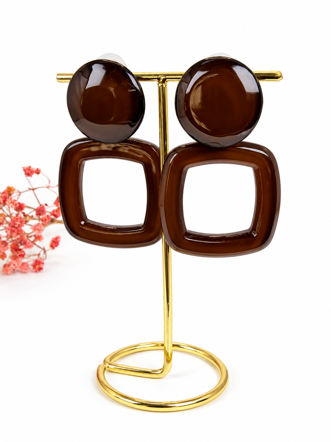 Boucles d’oreilles carrées en résine – 6 cm