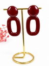 Boucles d’oreilles pendantes en résine ajourée – 5,5 cm