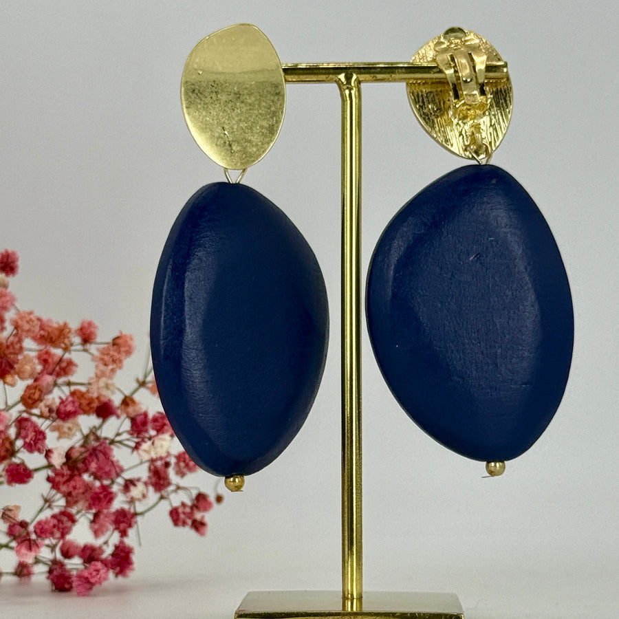 Boucles d'oreilles Clips Galets en Bois noir, marron ou bleu.