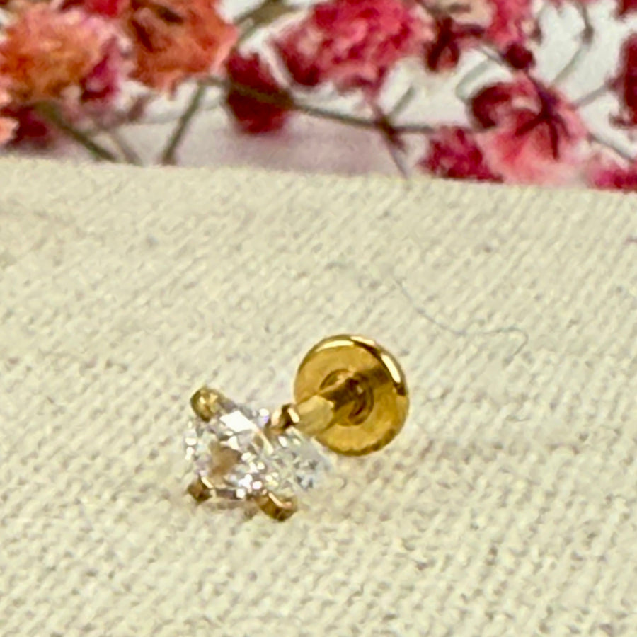 Zirkonia-Piercing – Vergoldeter Stecker aus wasserfestem Edelstahl.