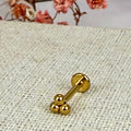 Piercing mit drei Kugeln – Vergoldeter Stecker aus Edelstahl.