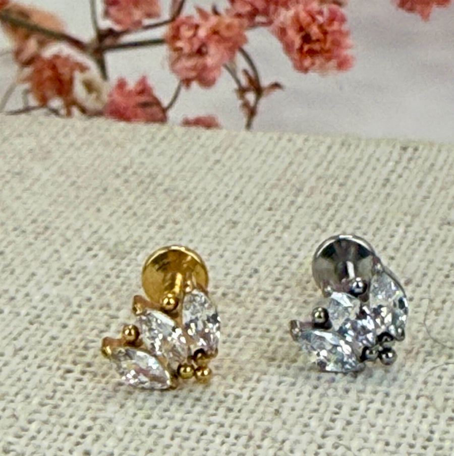 Piercing Blütenblätter Zirkon – Stecker Edelstahl vergoldet/versilbert glänzend.
