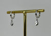 Mini creool oorbellen verguld met gehamerde ronde hanger – Verguld of verzilverd roestvrij staal.