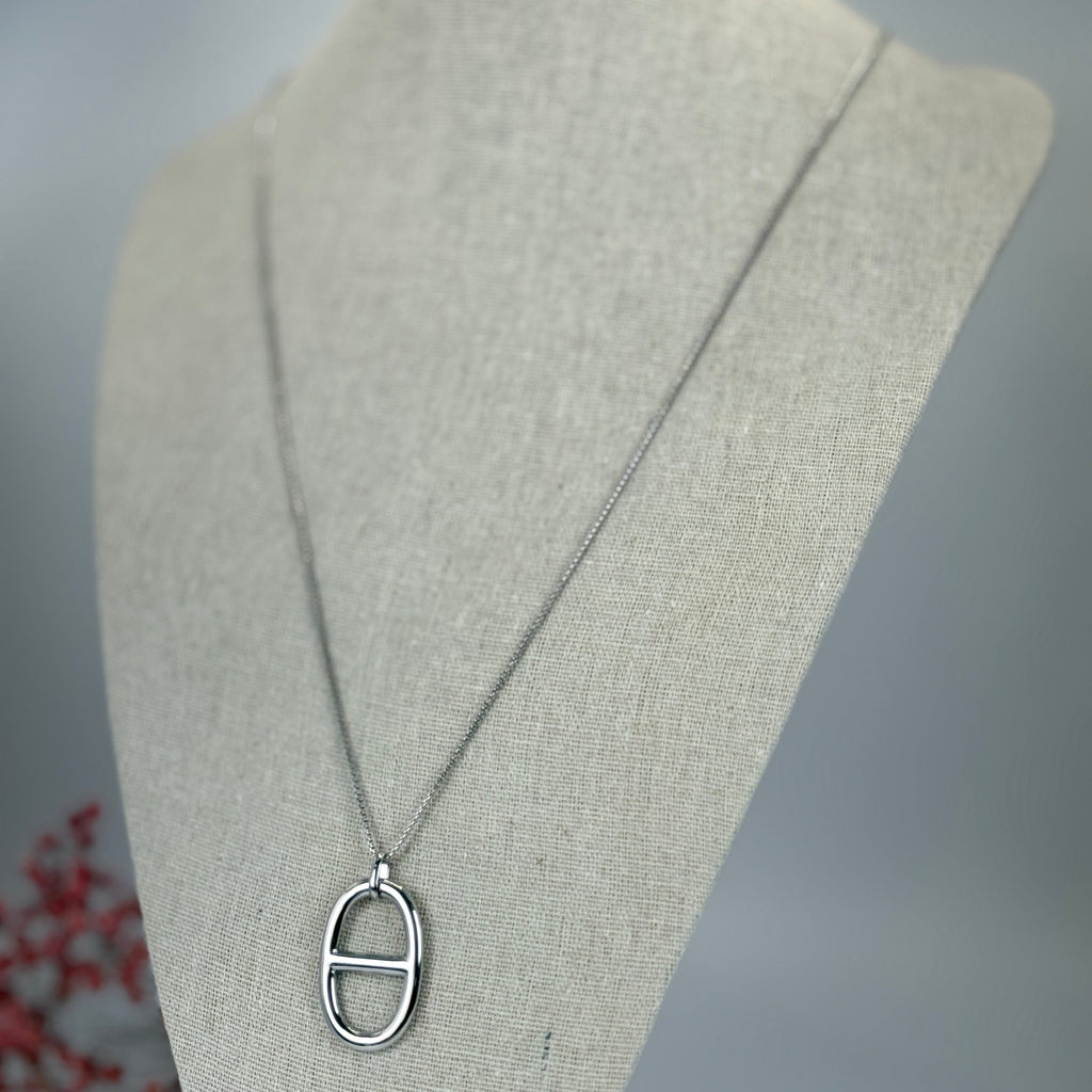 Ketting van goud- of zilverkleurig roestvrij staal – Hanger met ankerketting (verstelbaar).