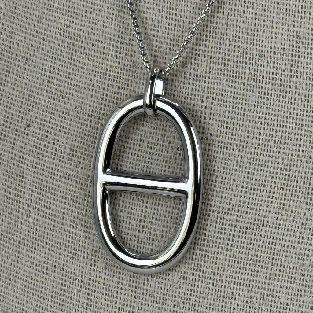 Ketting van goud- of zilverkleurig roestvrij staal – Hanger met ankerketting (verstelbaar).