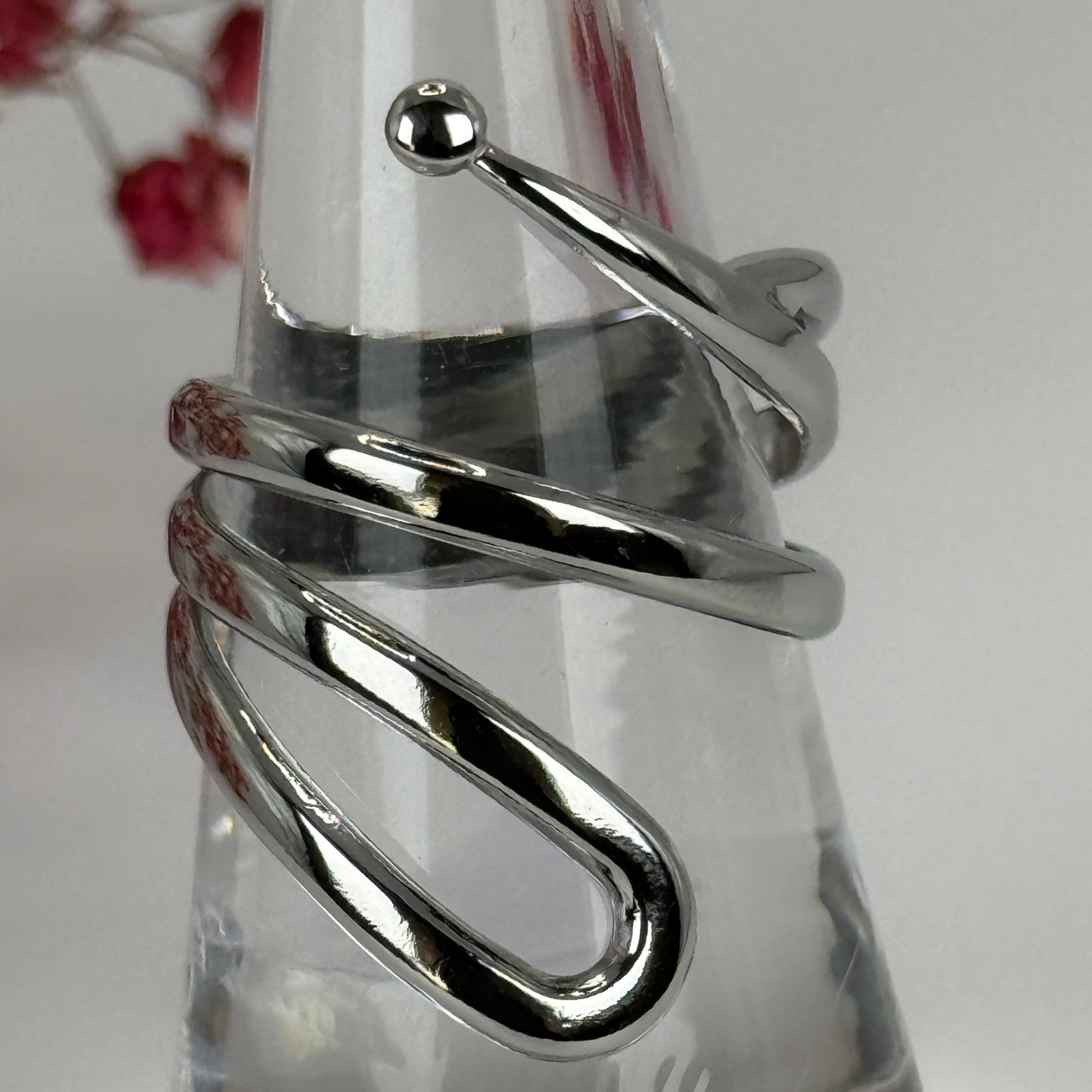Verstellbarer Edelstahlring – Modernes Spiraldesign – gold- oder silberfarben