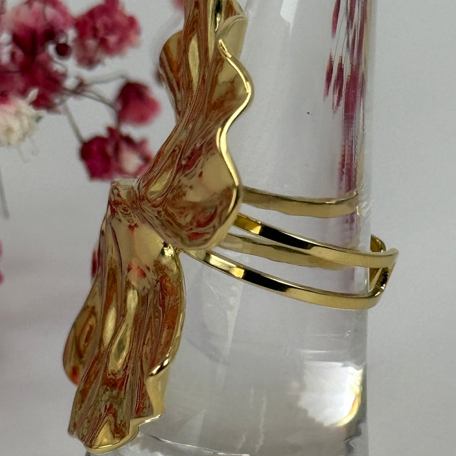 Verstellbarer Ring aus Edelstahl – Elegantes, gewelltes Blattdesign – Gold- oder Silberfinish