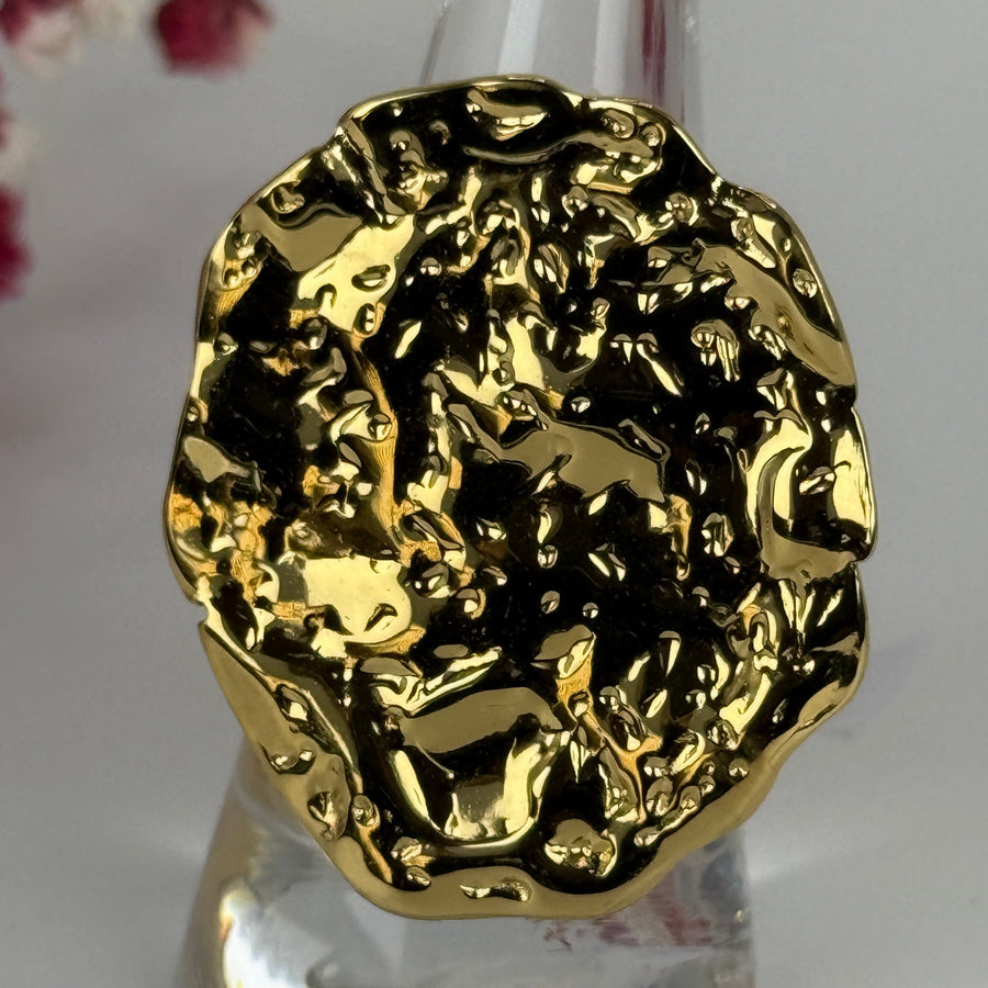 Verstellbarer Ring aus Edelstahl – Großes, gehämmertes organisches Medaillon – Gold- oder silberfarben
