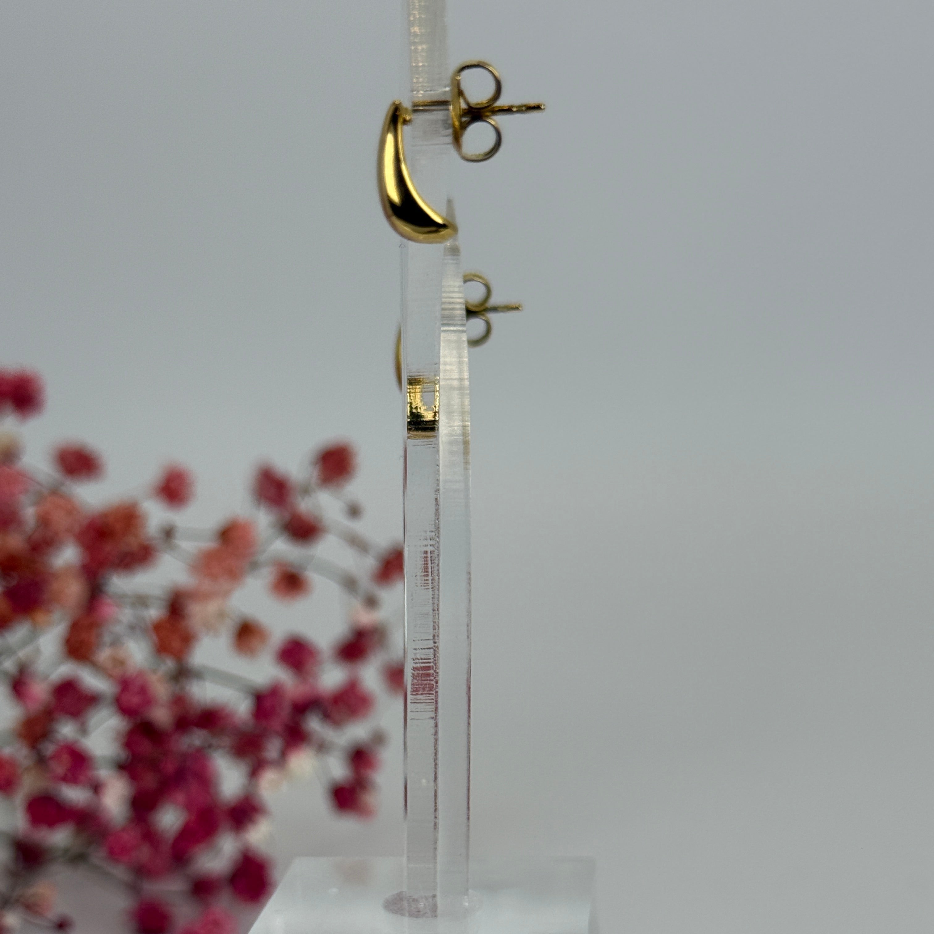 Boucles d’oreilles mini dorées en acier inoxydable – Goutte moderne minimaliste