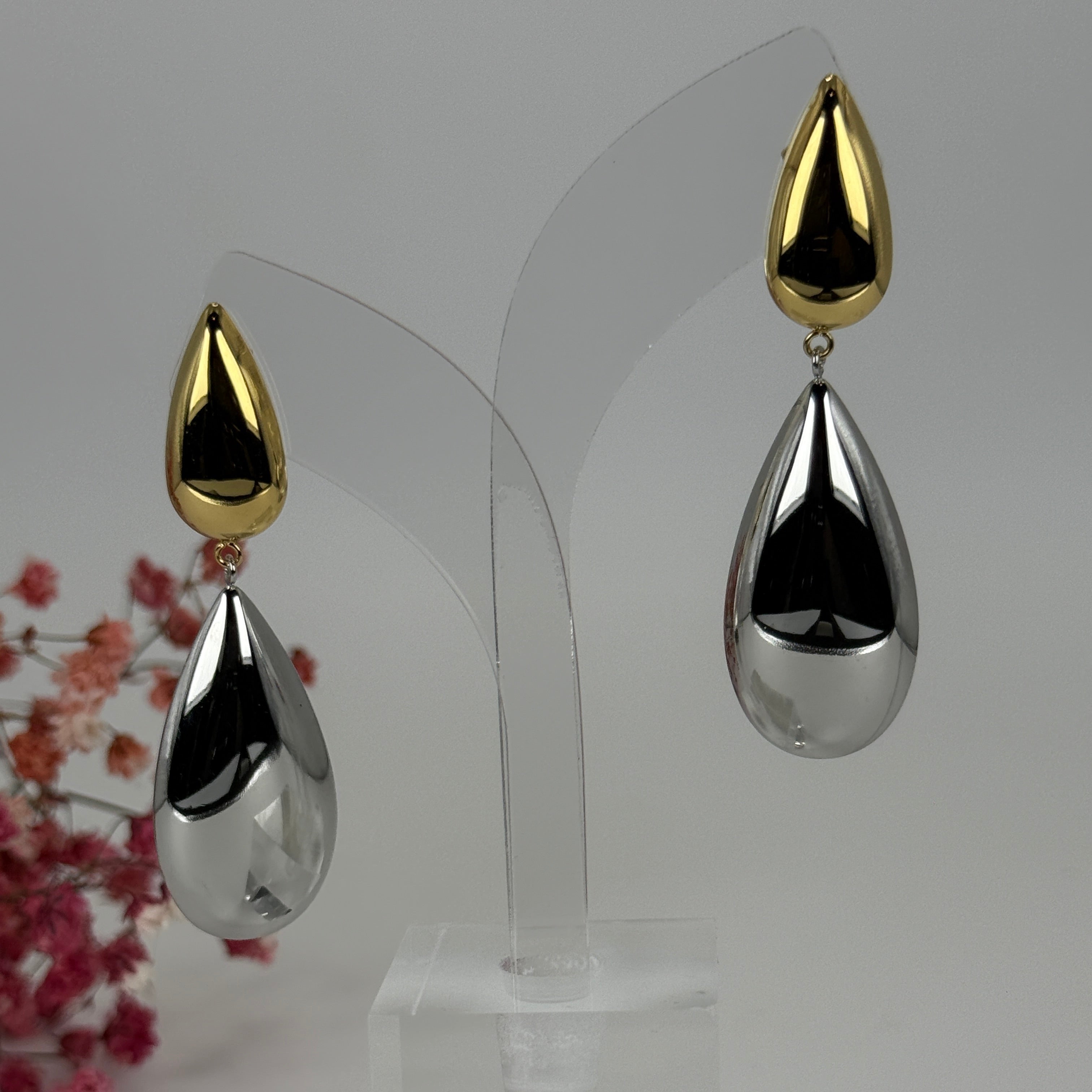 Zweifarbige Tropfenohrringe aus Edelstahl – Gold- und Silberfarben, eleganter Stil