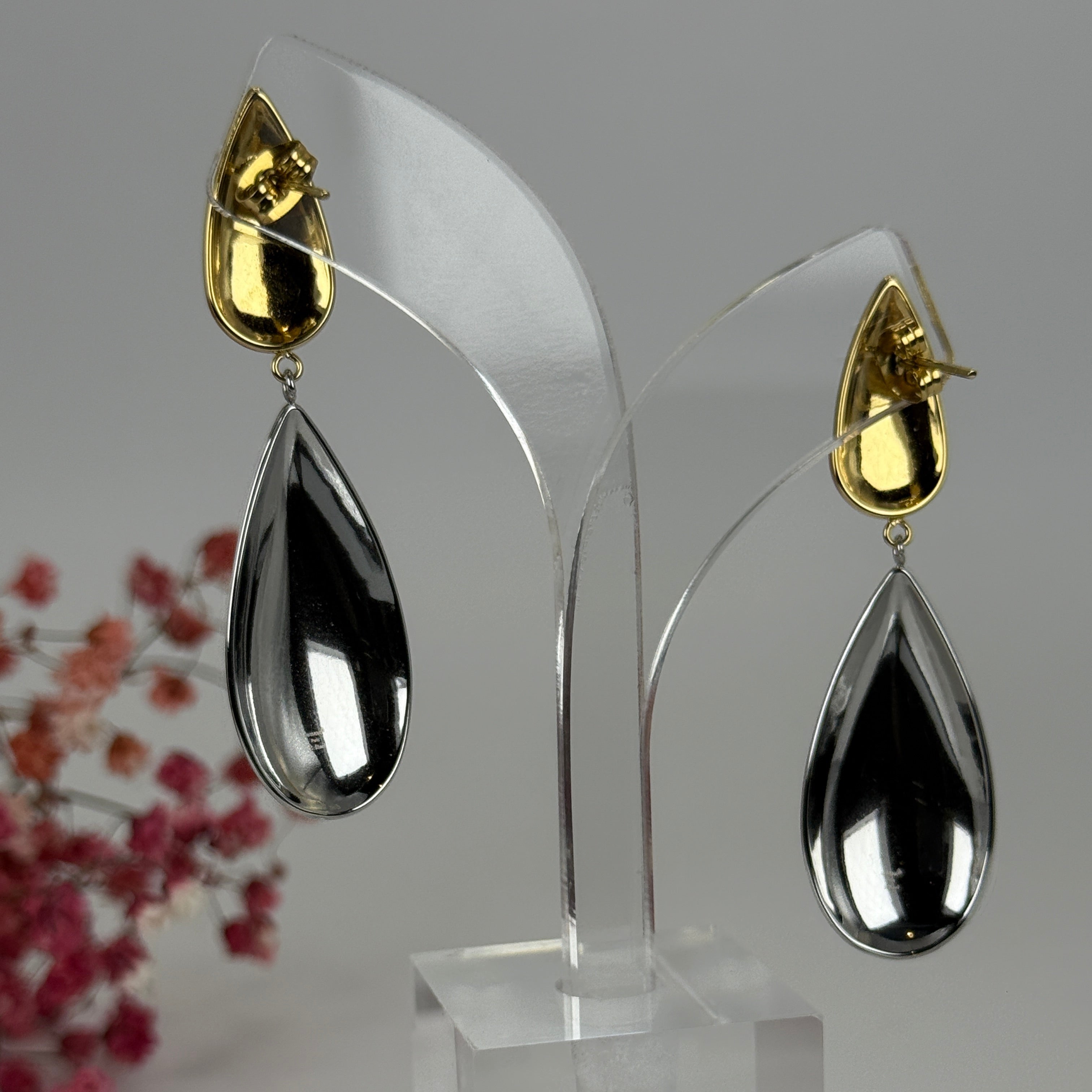 Zweifarbige Tropfenohrringe aus Edelstahl – Gold- und Silberfarben, eleganter Stil