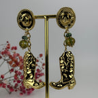 Boucles d’oreilles western en acier inoxydable doré – Chapeau, bottes cowgirl et perles fantaisie
