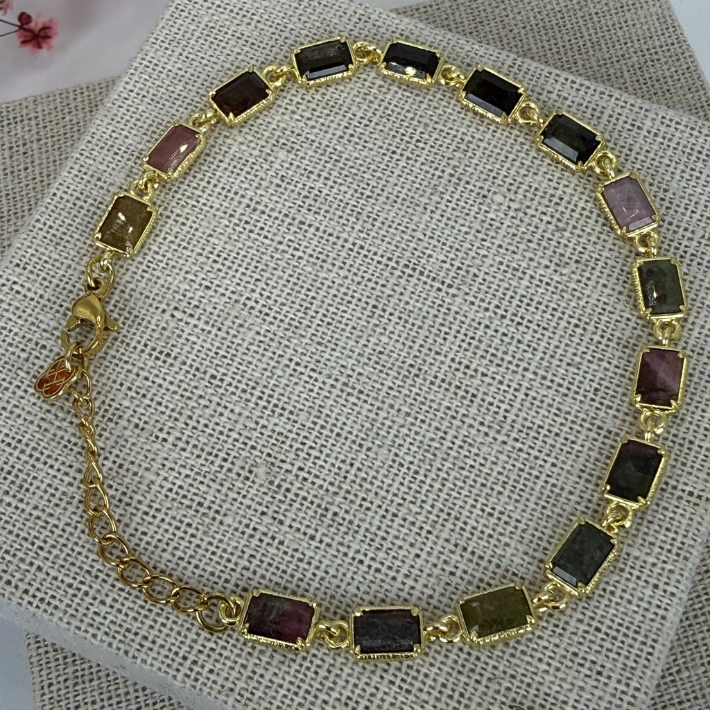 Bracelet ajustable en acier inoxydable doré – Pierres multicolores