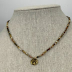 Collier en pierres naturelles multicolores & médaille dorée – Acier inoxydable goldfilled