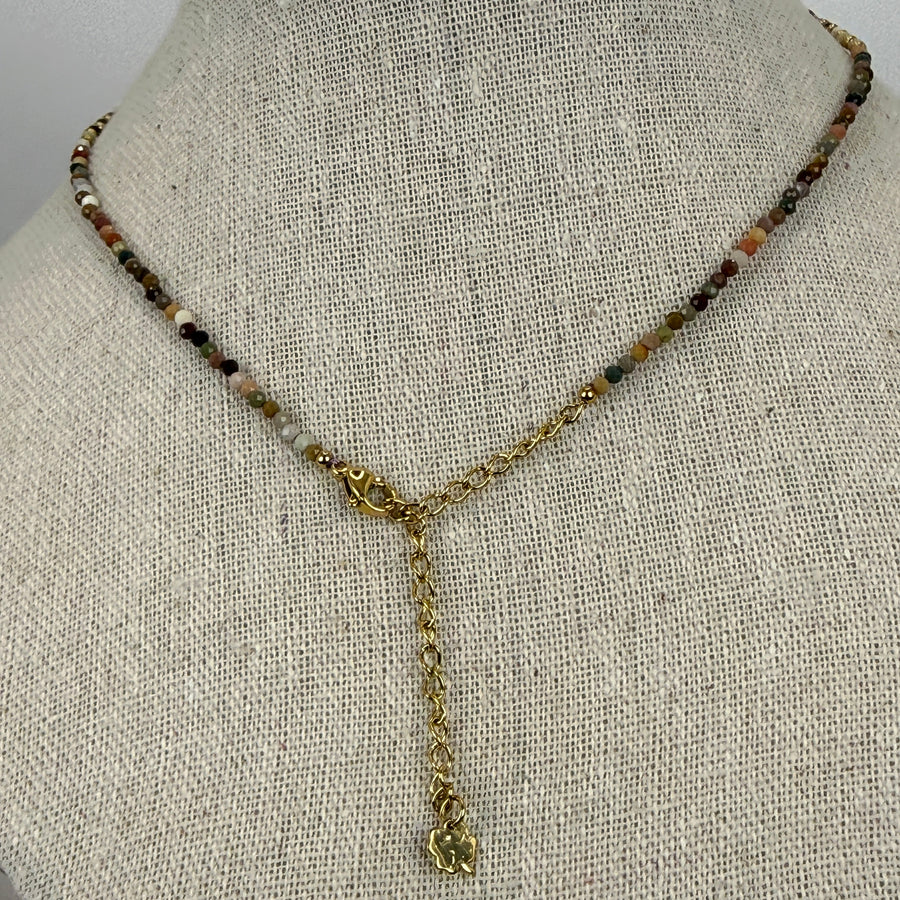 Collier en pierres naturelles multicolores & médaille dorée – Acier inoxydable goldfilled