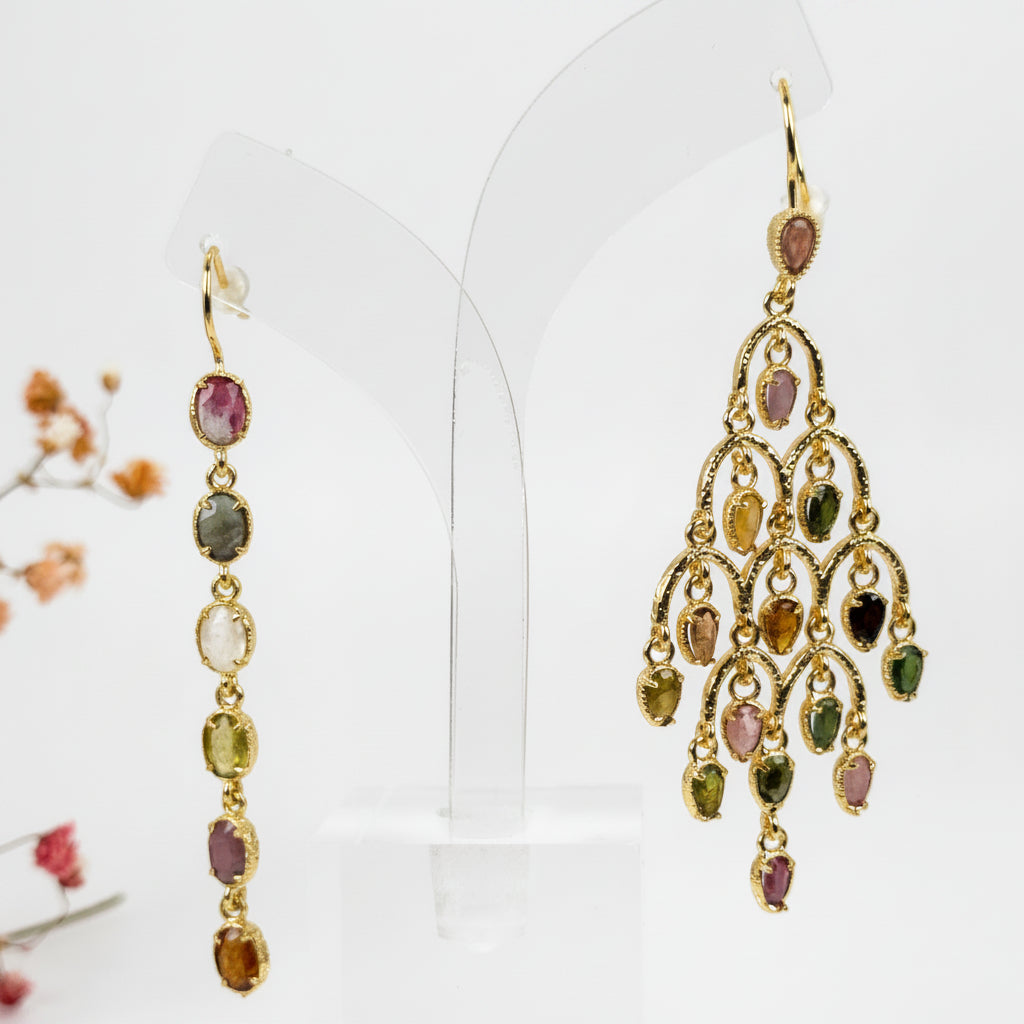 Boucles d’oreilles dépareillées en acier inoxydable – Pierres multicolores, style bohème chic