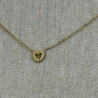 Collier doré en acier inoxydable – Pendentif cœur ajouré – Chaîne fine réglable