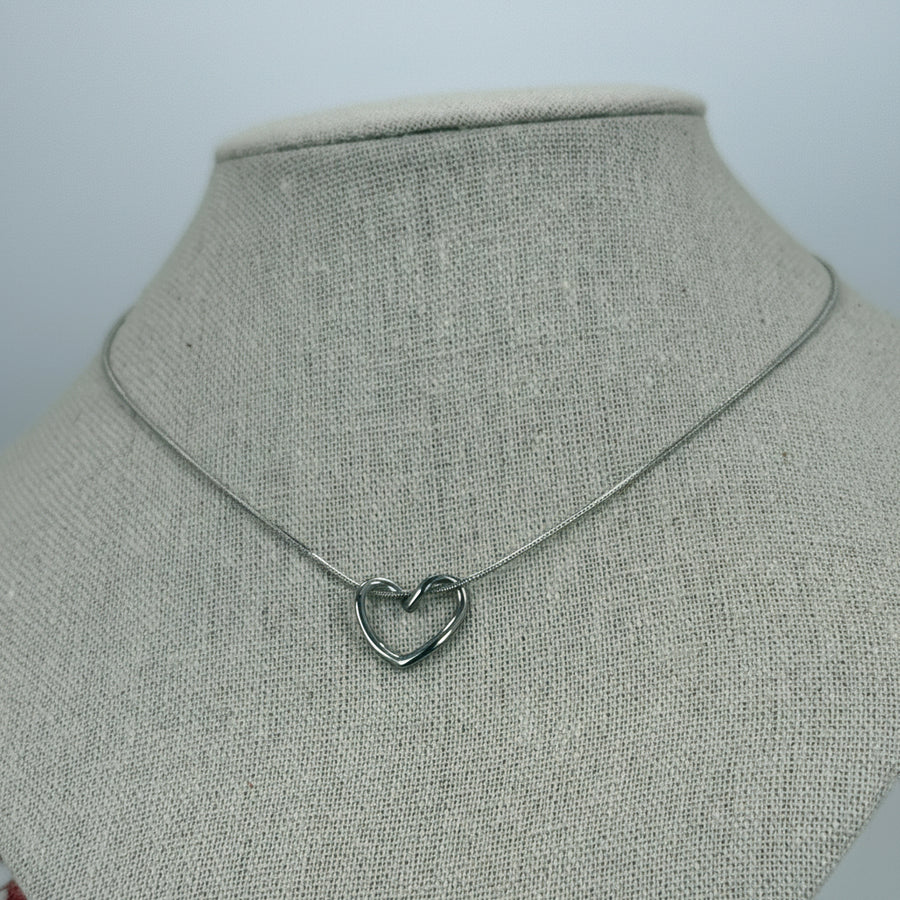Geknoopte hartketting van roestvrij staal – Goud- of zilverkleurig – Fijne verstelbare ketting.