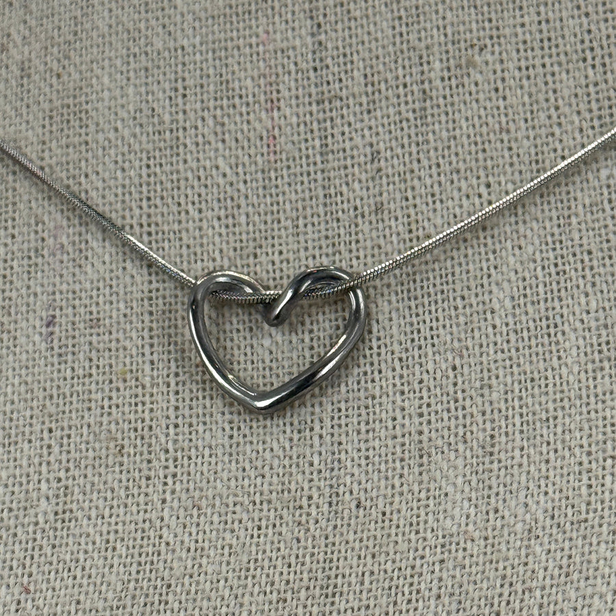 Geknoopte hartketting van roestvrij staal – Goud- of zilverkleurig – Fijne verstelbare ketting.
