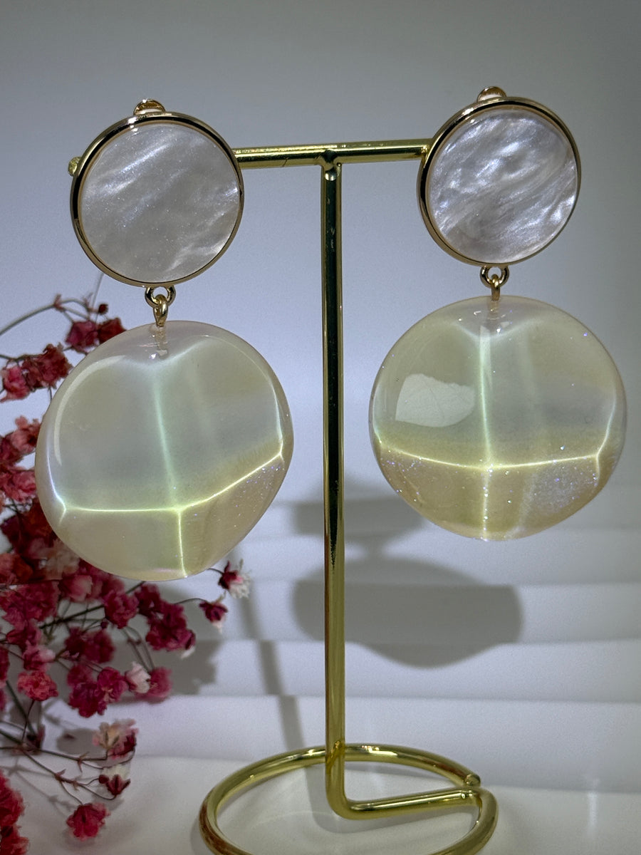 Boucles d’oreilles en résine à clips – Rondes glossy – 5 coloris