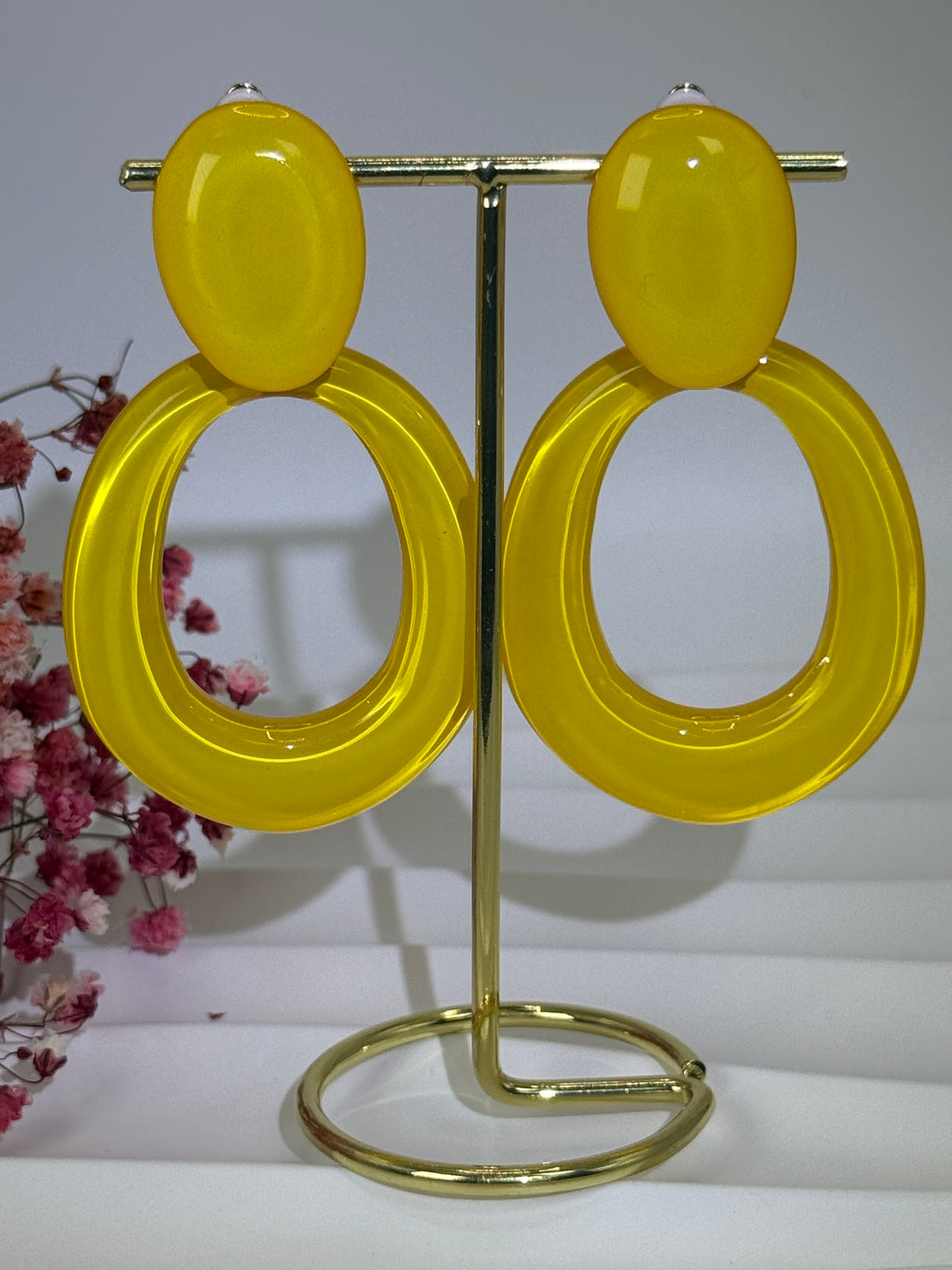 Boucles d’oreilles en résine à clips – Design ovale graphique et coloré