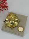 Broche aimantée cœur sacré dorée en acier inoxydable – 7 cm