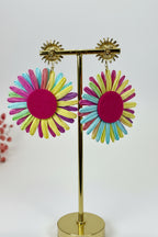 Boucles d’oreilles marguerites multicolores ultra-légères – 6 cm