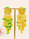 Boucles d’oreilles pendantes fleurs jaunes et vertes – Longueur 8 cm