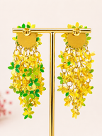 Boucles d’oreilles pendantes fleurs jaunes et vertes – Longueur 8 cm