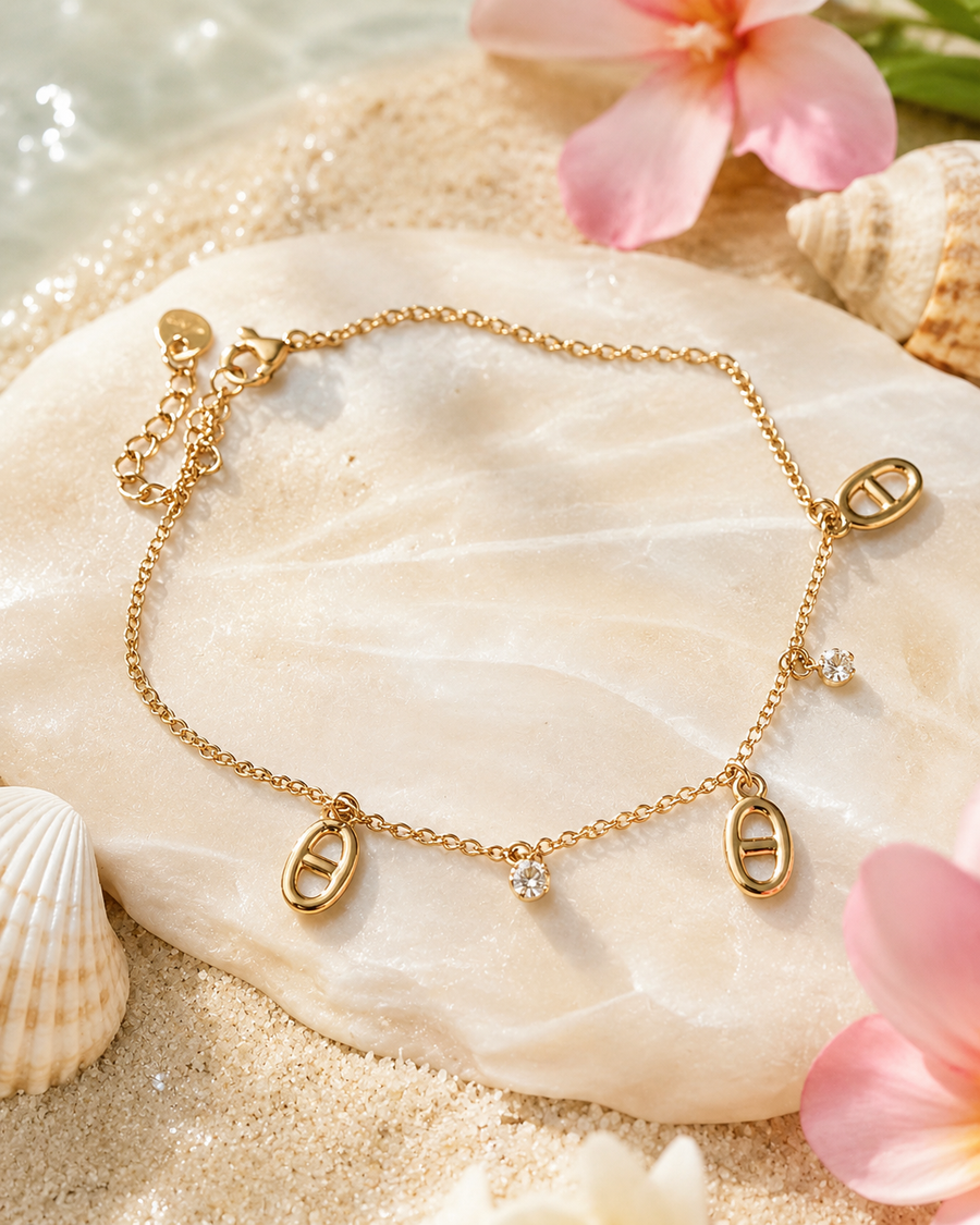 Bracelet de cheville chaîne d'ancre dorée et strass – ajustable