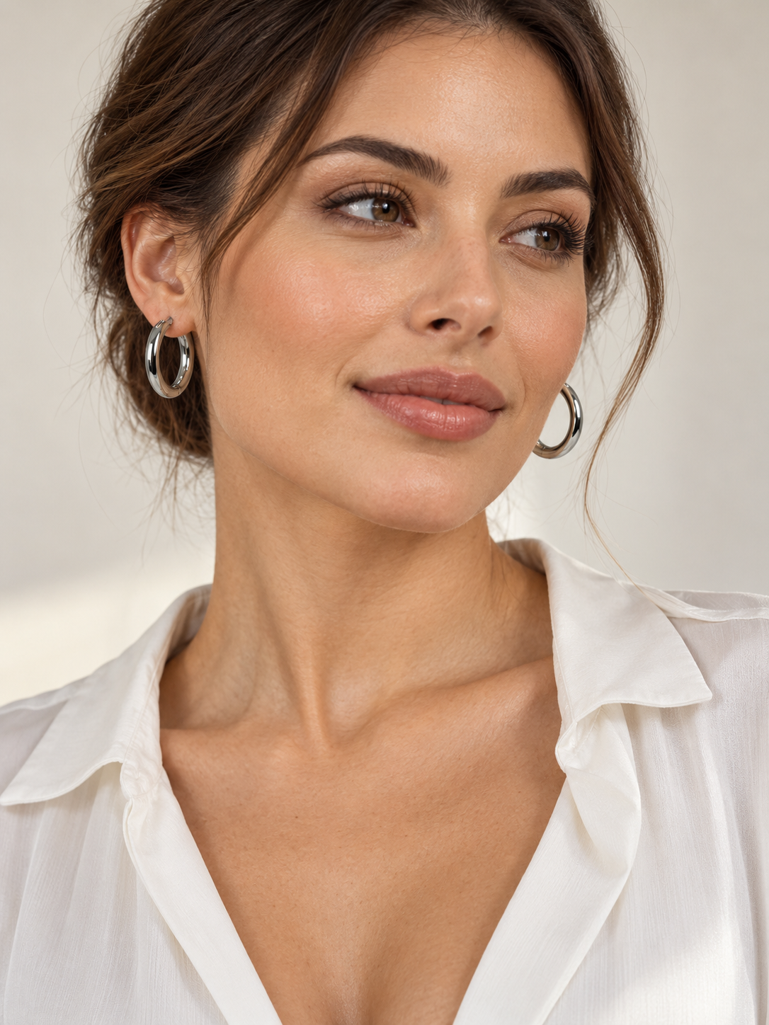 Boucles d'oreilles créoles lisses en acier inoxydable – Dorées ou argentées – 2,7 cm